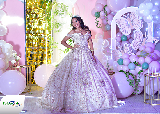 Festejan los 15 años de Samerlyn Muñoz Núñez