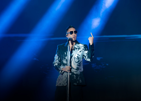 Romeo Santos revela un adelanto del primer sencillo de su nuevo álbum con video de “La casa de Alofoke”