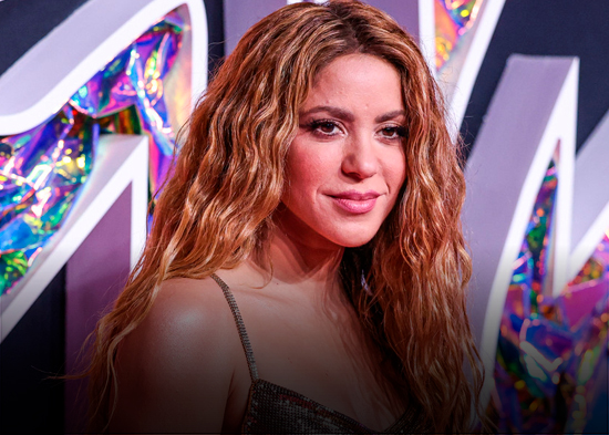 VIDEO: Shakira abandona el escenario luego de que fanáticos filmaran debajo de su vestido