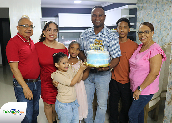 Ronny Cruceta celebra su cumpleaños