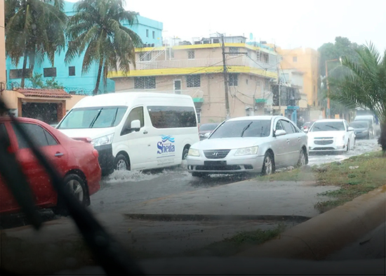 Meteorología prevé lluvias y tronadas en 10 provincias