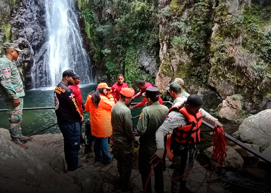 Fuerza Aérea apoya operativo de búsqueda y rescate de Bladimir Delgado Rodríguez en Constanza