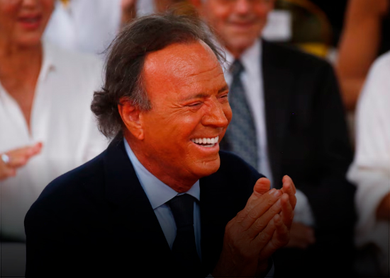 Julio Iglesias, acusado de agresiones sexuales por dos extrabajadoras de sus mansiones