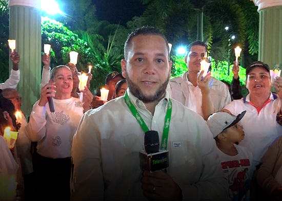 Encienden velas en el municipio de Castillo;  defienden  médico acusado de supuesta agresión a paciente