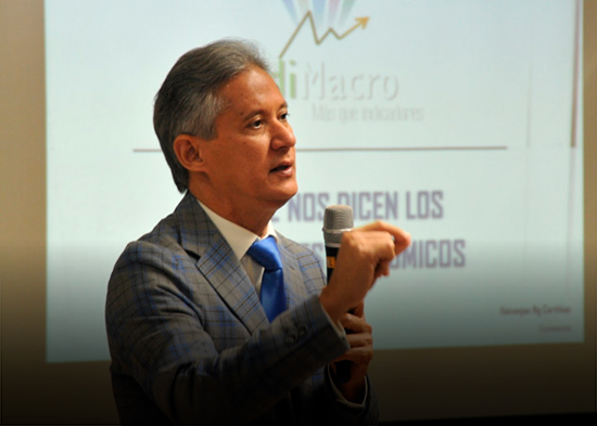 Economista afirma hay más dinero en el Gobierno, pero menos en los bolsillos de la gente