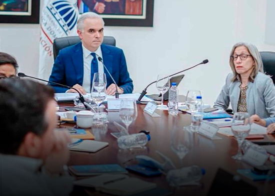 El Ministerio de Educación intenta anticiparse a la crisis de cupos y crea una comisión especial