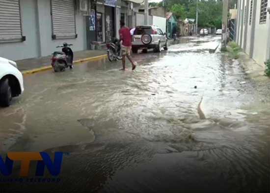 Calles de Pimentel Continúan intransitables