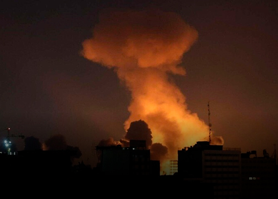 Derriban drones sobre capital del Kurdistán iraquí y restos caen cerca de un hotel