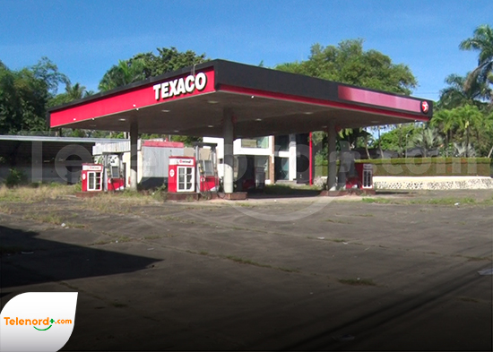 Denuncian abandono de estación de combustibles incautada en Guiza y motoconchistas exigen su reapertura