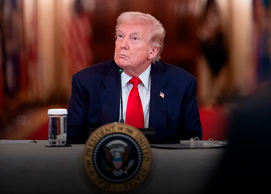 El presidente de EE.UU. llama "estrecho de Trump" al estrecho de Ormuz