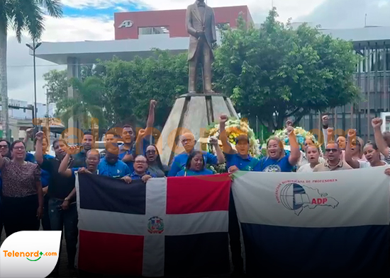 ADP Seccional Este realiza ofrenda floral por el 56.º aniversario de su fundación