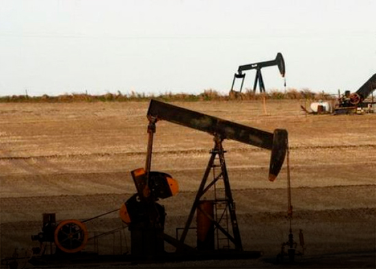 Petróleo de Texas cae un 9 % luego de Irán anunciar apertura del estrecho de Ormuz