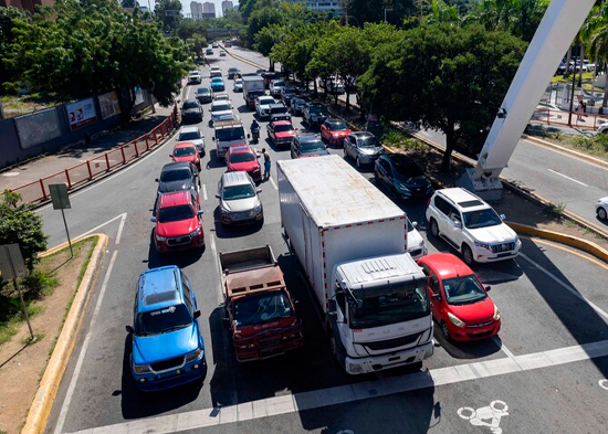 Senado estudia ley para crear un ministerio de transporte con poder para inhabilitar infractores