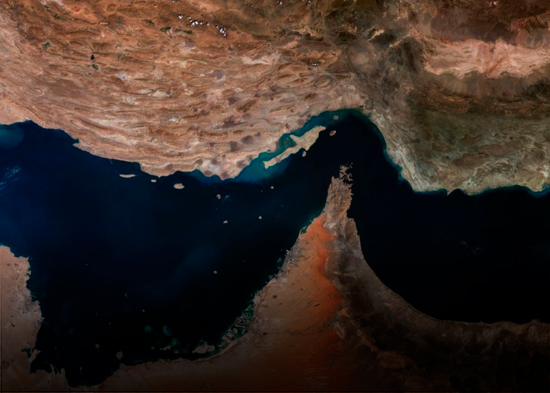 China insta a Estados Unidos e Irán a reabrir el estrecho de Ormuz cuanto antes