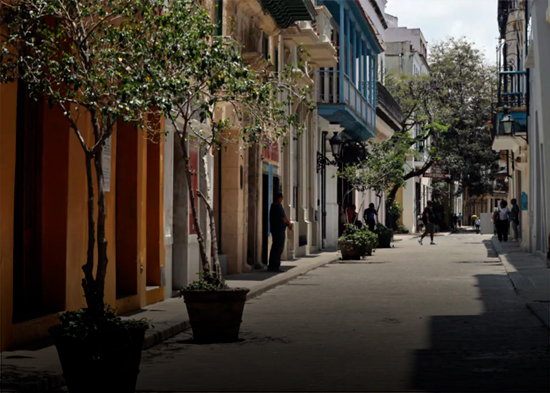 El turismo a Cuba cae en 2026 casi un 56 % tras un abril con apenas 30,000 visitantes