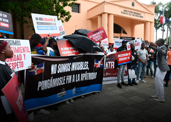 "Si yo no soy dominicano, Abinader tampoco": haitianos protestan por sus derechos