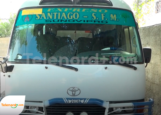 Choferes ruta Santiago-SFM descartan aumento de pasaje