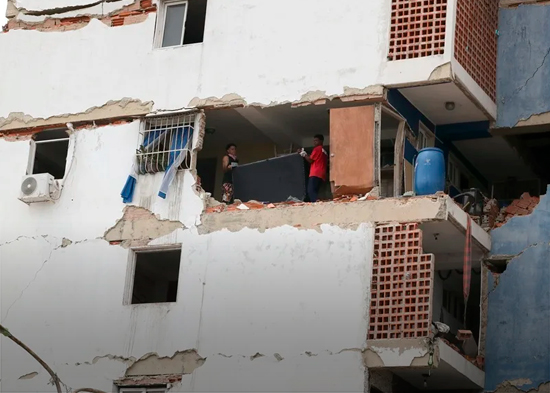 Venezuela evalúa el impacto en infraestructuras mientras se reduce la espereza de rescates